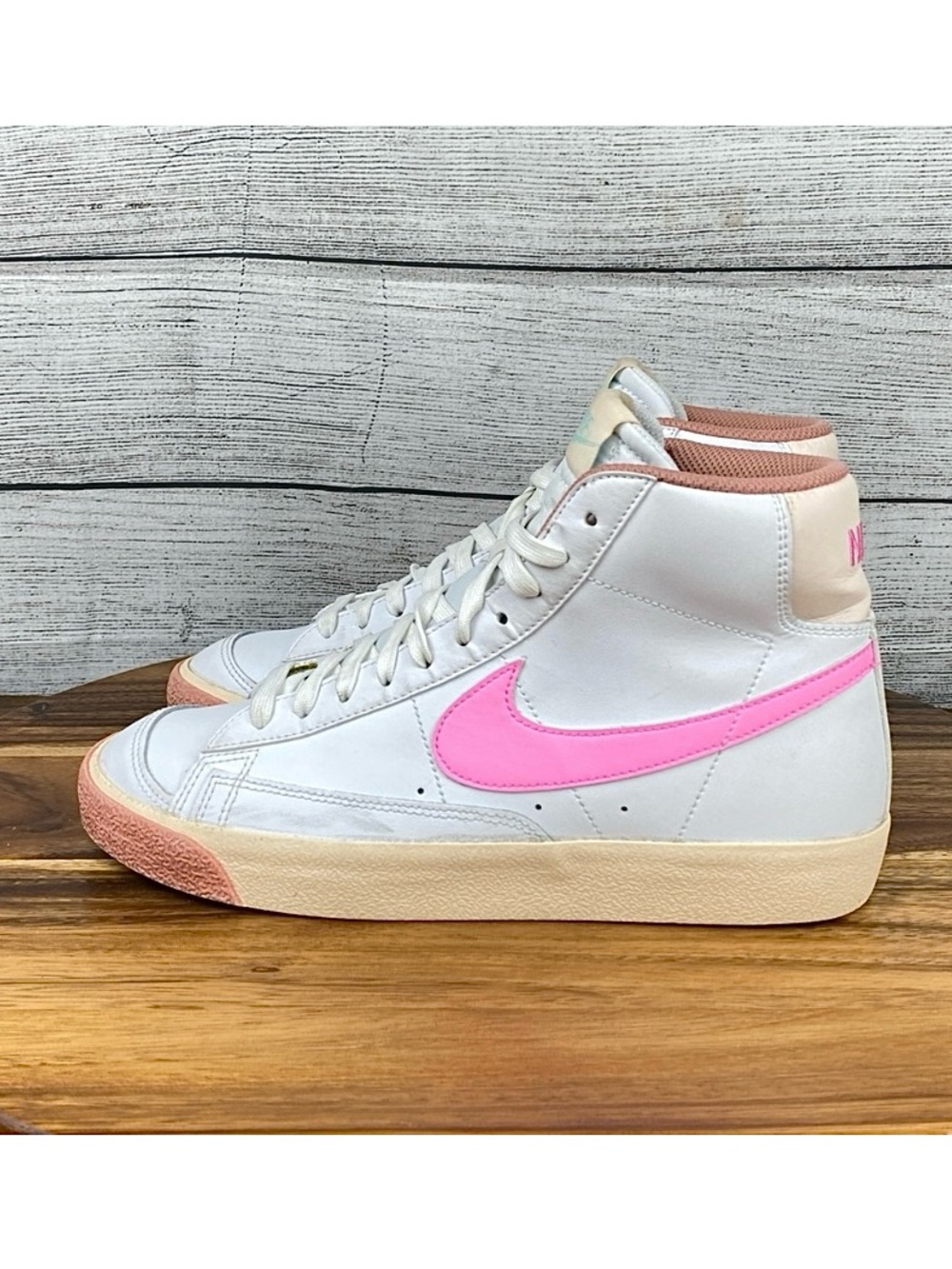 Nike Blazer Mid 77 White Pink Spell Sneakers DZ2900-100 Women’s Shoe Size 8